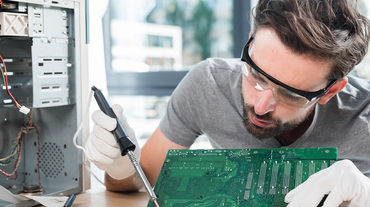 آموزش تعمیرات کامپیوتر در مراغه  - کیمیاگران